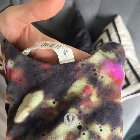 Flattering Lululemon Crop Top — Built in Bra! 6 - Picture 3 of 4